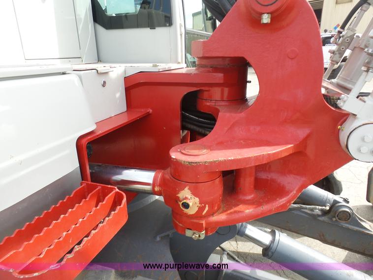 image for item L3199 2012 Takeuchi TB1140 compact excavator