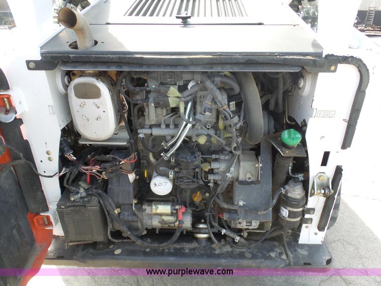 image for item L3200 2013 Bobcat T750 skid steer