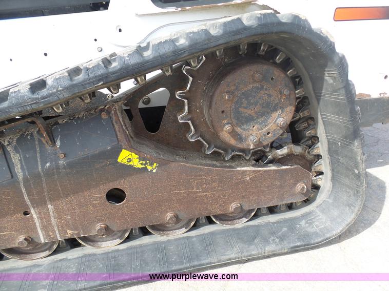 image for item L3200 2013 Bobcat T750 skid steer