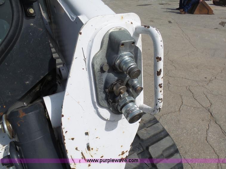 image for item L3200 2013 Bobcat T750 skid steer