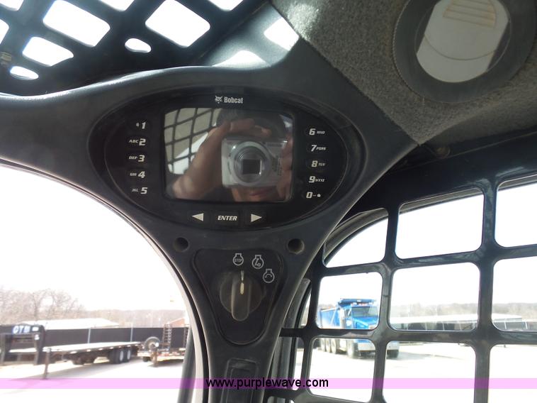 image for item L3200 2013 Bobcat T750 skid steer