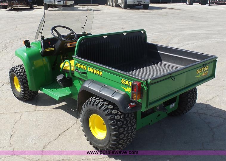 image for item L3202 John Deere Gator utility vehicle