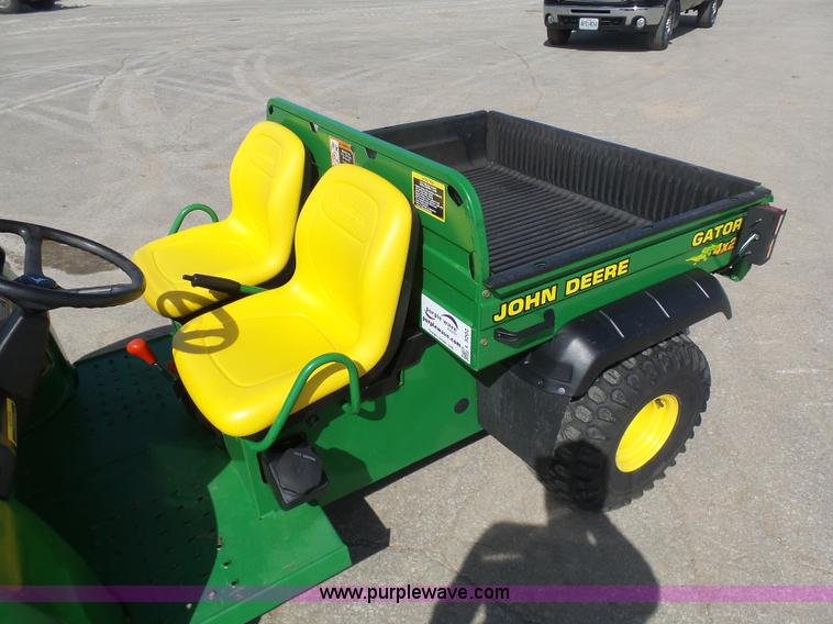 image for item L3202 John Deere Gator utility vehicle