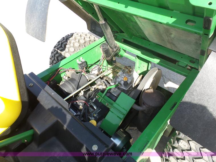 image for item L3202 John Deere Gator utility vehicle