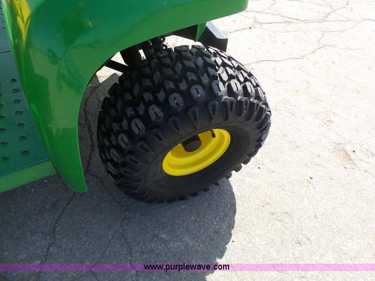 image for item L3202 John Deere Gator utility vehicle