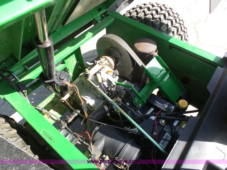 image for item L3202 John Deere Gator utility vehicle