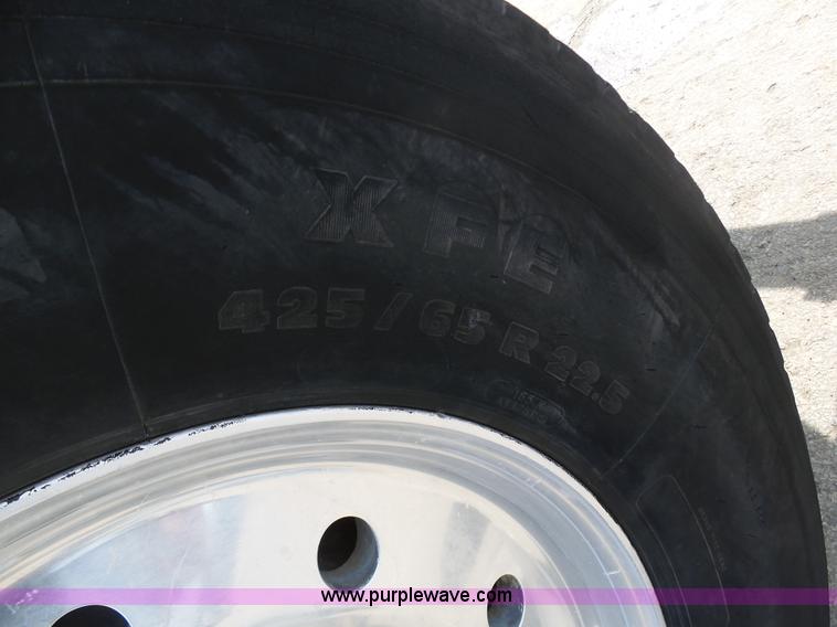 image for item L3205 1996 Mack CL613 water truck