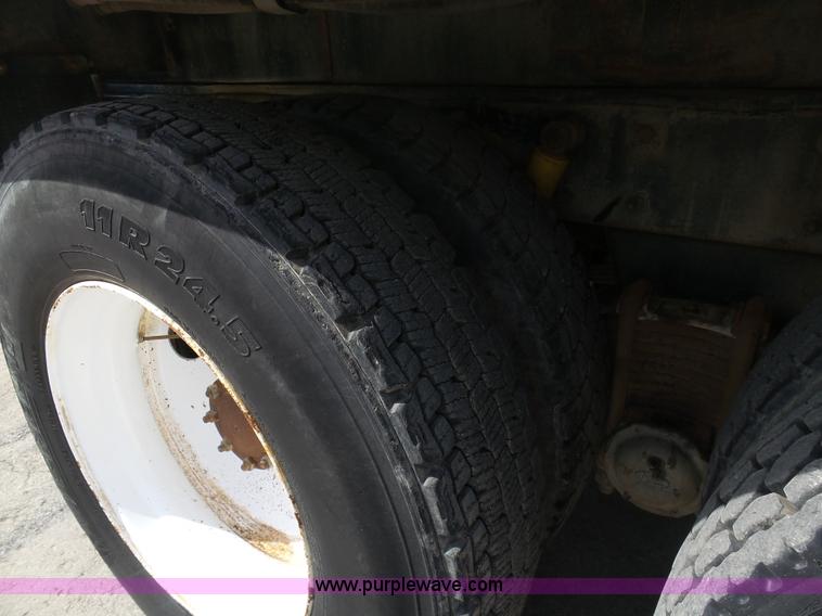 image for item L3205 1996 Mack CL613 water truck