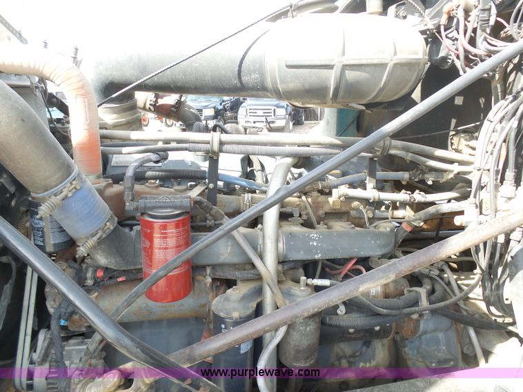 image for item L3205 1996 Mack CL613 water truck