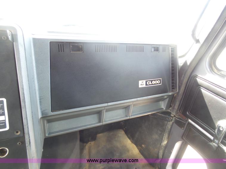 image for item L3205 1996 Mack CL613 water truck