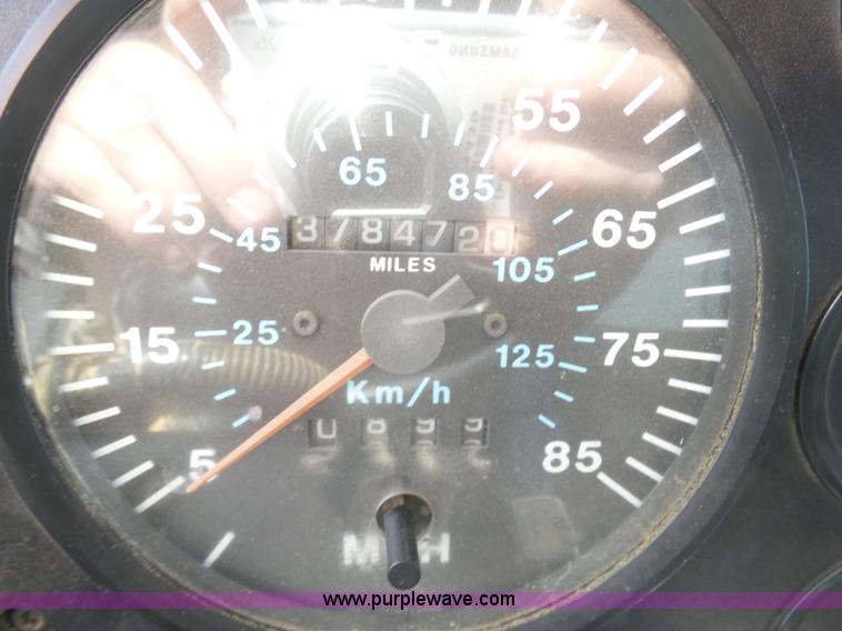 image for item L3205 1996 Mack CL613 water truck