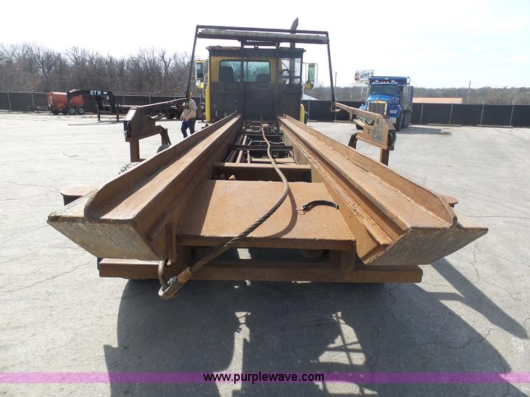 image for item L3209 1988 Mack DM690S roll off truck