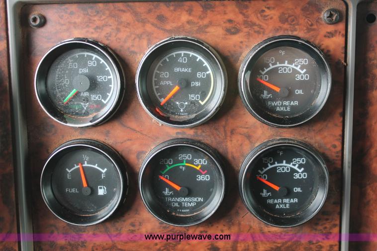 image for item AP9385 2006 Kenworth W900L semi truck