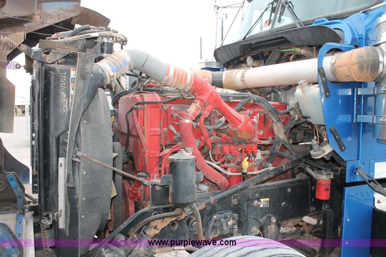 image for item AP9385 2006 Kenworth W900L semi truck