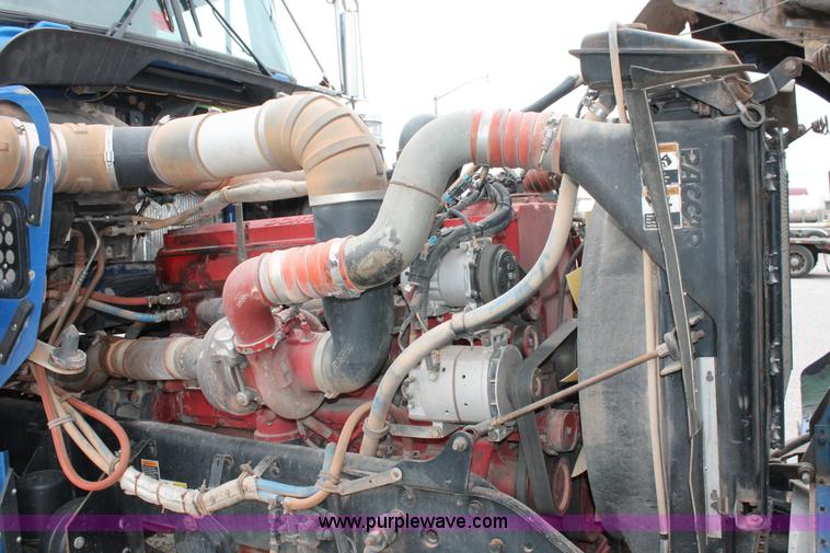 image for item AP9385 2006 Kenworth W900L semi truck