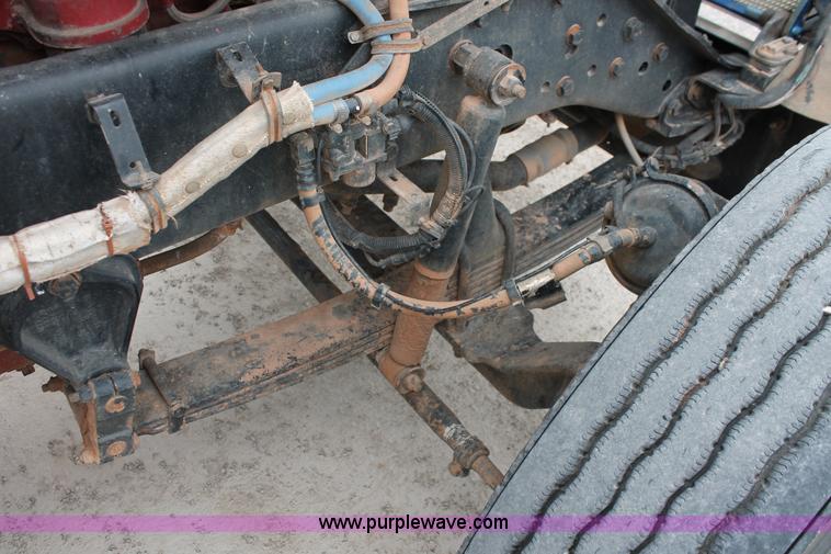 image for item AP9385 2006 Kenworth W900L semi truck