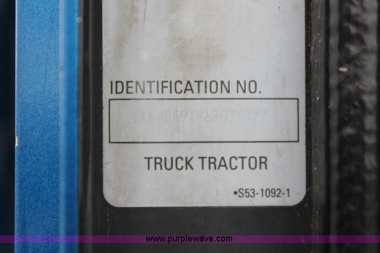 image for item AP9385 2006 Kenworth W900L semi truck