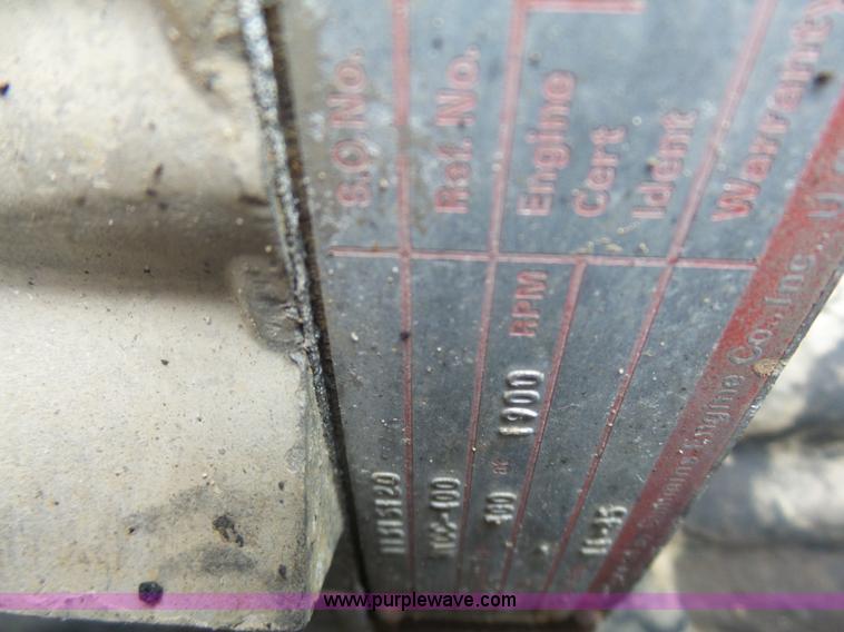 image for item J1679 1986 Peterbilt semi truck