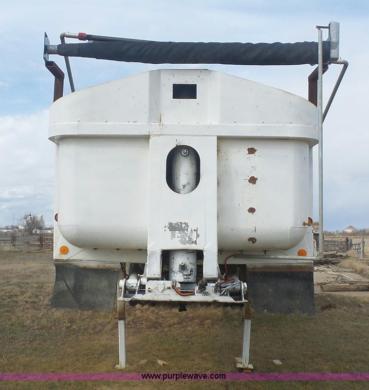 image for item J1680 1990 Clement LW34258TSL dump trailer