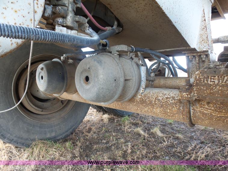 image for item J1680 1990 Clement LW34258TSL dump trailer