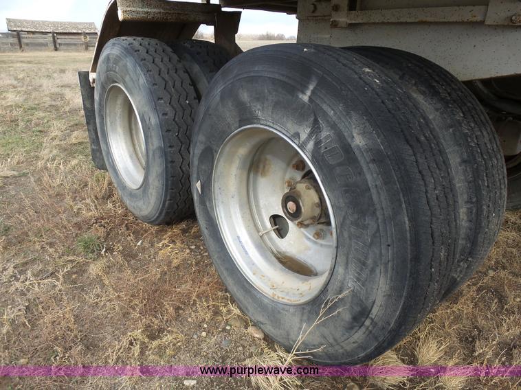 image for item J1680 1990 Clement LW34258TSL dump trailer