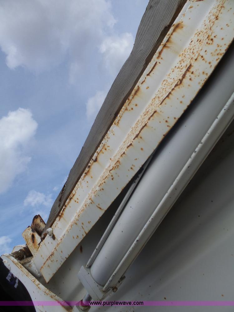 image for item J1680 1990 Clement LW34258TSL dump trailer