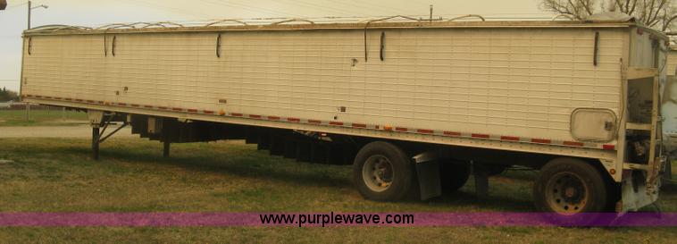 image for item J2847 2008 Wilson DWBT-650 Patriot belt trailer