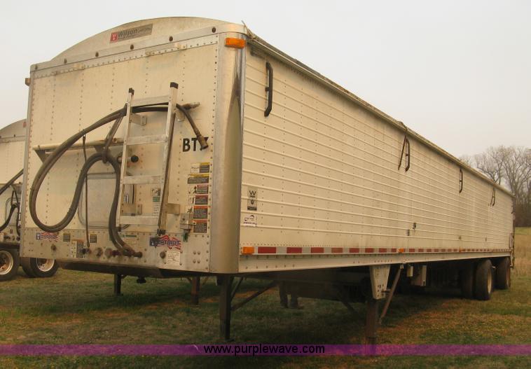 image for item J2847 2008 Wilson DWBT-650 Patriot belt trailer