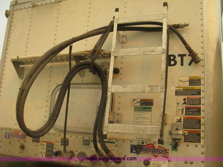 image for item J2847 2008 Wilson DWBT-650 Patriot belt trailer