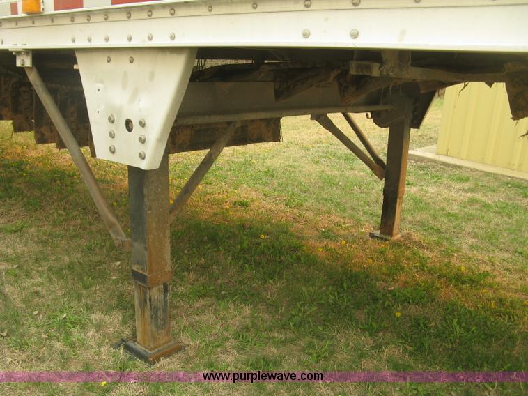 image for item J2847 2008 Wilson DWBT-650 Patriot belt trailer