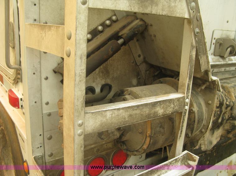 image for item J2847 2008 Wilson DWBT-650 Patriot belt trailer