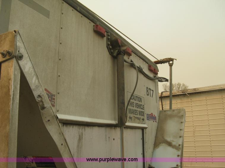 image for item J2847 2008 Wilson DWBT-650 Patriot belt trailer