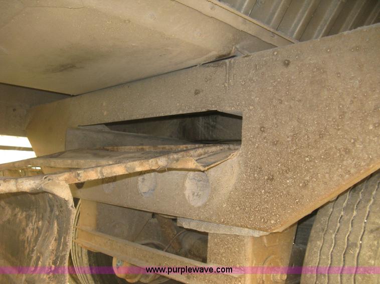 image for item J2847 2008 Wilson DWBT-650 Patriot belt trailer