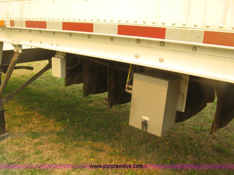 image for item J2847 2008 Wilson DWBT-650 Patriot belt trailer