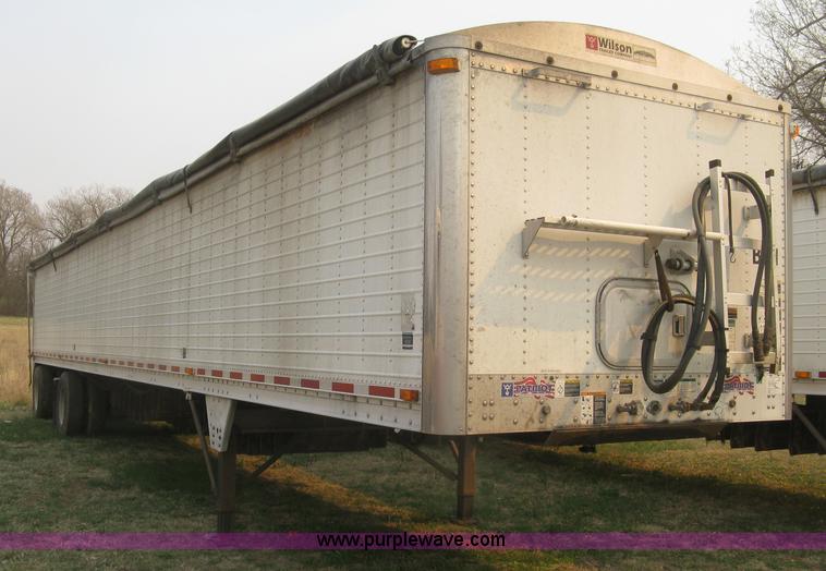 image for item J2848 2008 Wilson DWBT-600 Patriot belt trailer
