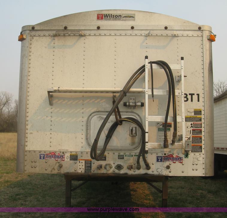 image for item J2848 2008 Wilson DWBT-600 Patriot belt trailer