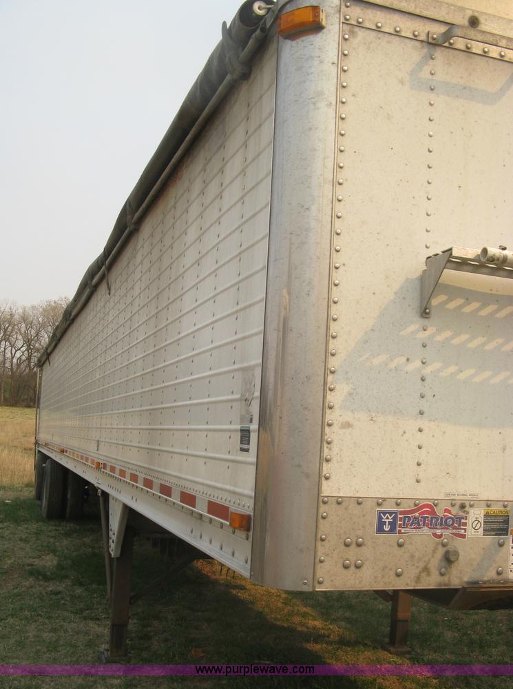 image for item J2848 2008 Wilson DWBT-600 Patriot belt trailer