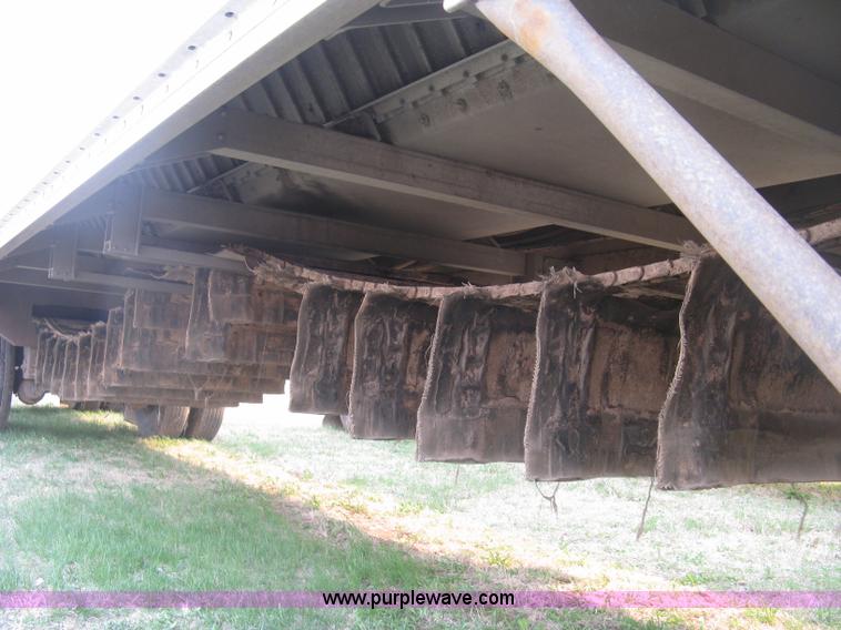 image for item J2848 2008 Wilson DWBT-600 Patriot belt trailer