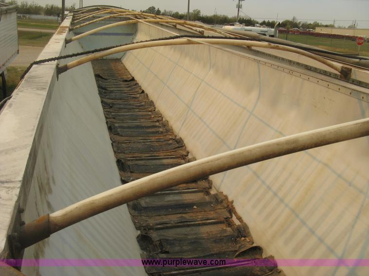 image for item J2848 2008 Wilson DWBT-600 Patriot belt trailer