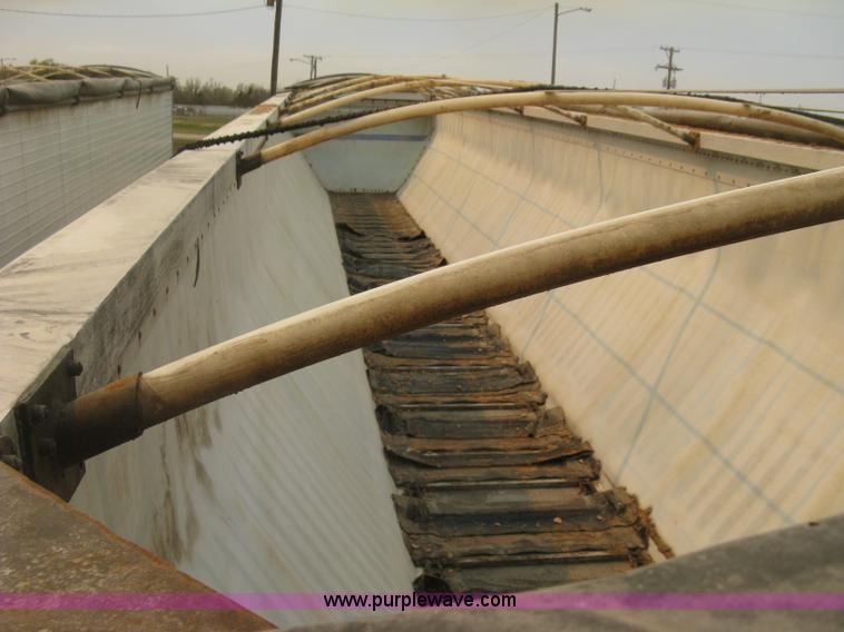 image for item J2848 2008 Wilson DWBT-600 Patriot belt trailer