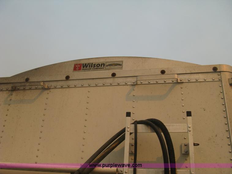 image for item J2848 2008 Wilson DWBT-600 Patriot belt trailer