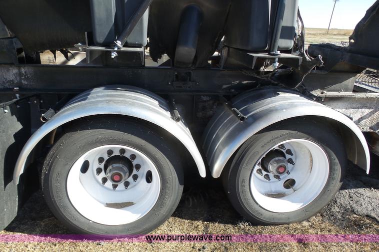 image for item J6149 2016 JD Skiles Pit Stop equipment trailer