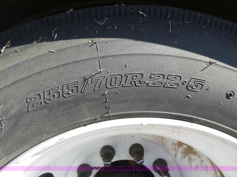 image for item J6149 2016 JD Skiles Pit Stop equipment trailer