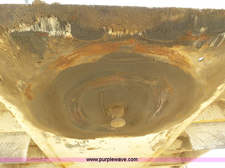 image for item J6183 1978 Herc equipment trailer