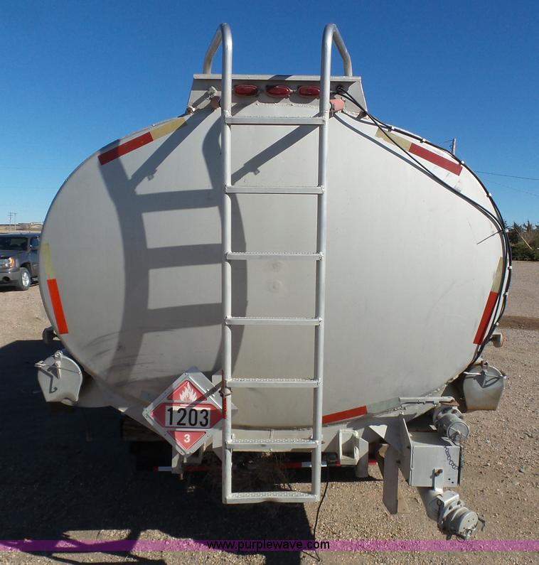 image for item J6186 1979 Timpte Beall bulk delivery tank