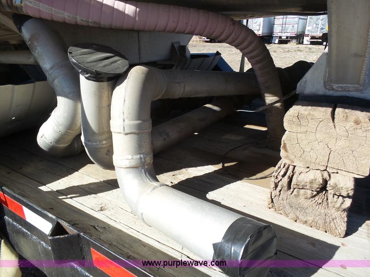 image for item J6186 1979 Timpte Beall bulk delivery tank