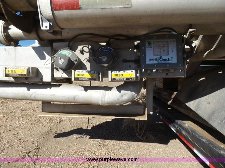 image for item J6186 1979 Timpte Beall bulk delivery tank