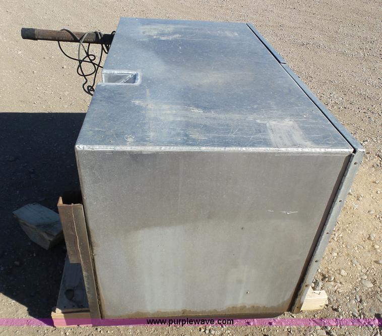 image for item J6186 1979 Timpte Beall bulk delivery tank