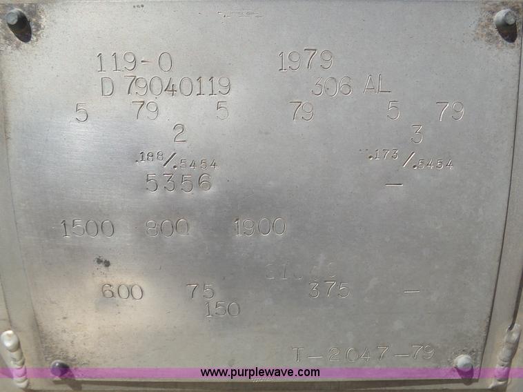 image for item J6186 1979 Timpte Beall bulk delivery tank