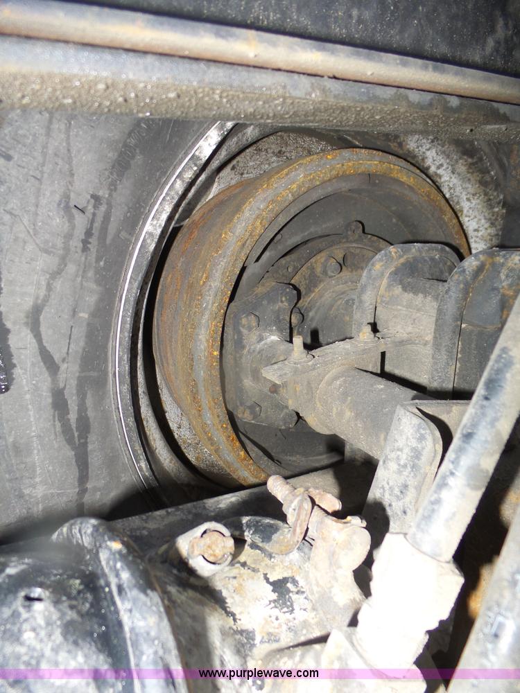 image for item J8968 1984 Volvo Autocar AT64FX semi truck